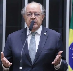 Deputado Hauly dá aula sobre sistema tributário em série de vídeos no Instagram