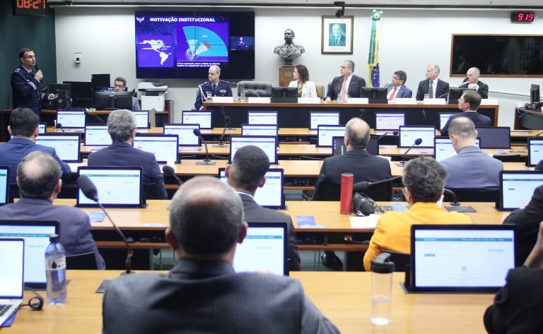Comissões debatem criação de estatal para explorar base de Alcântara  Fonte: Agência Câmara de Notícias