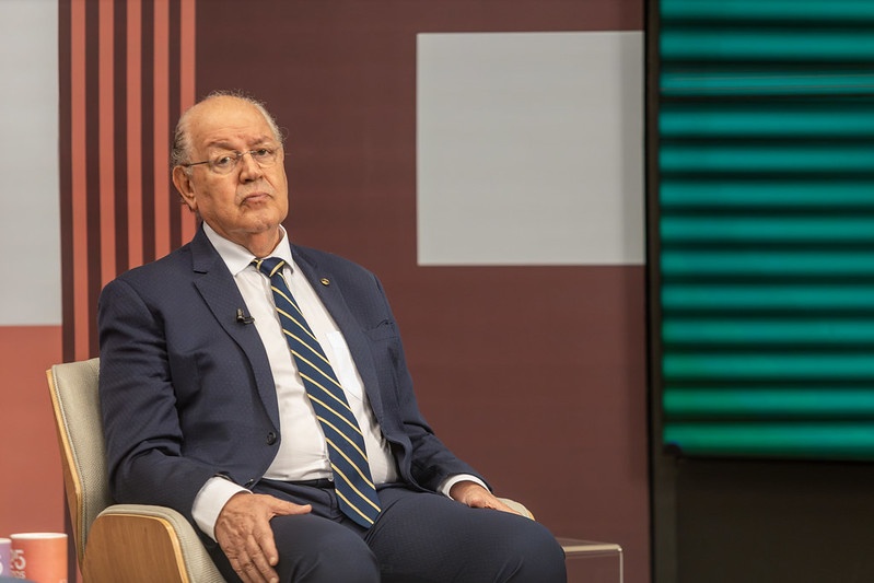 Hauly propõe solução para combater contas fantasmas nas redes sociais