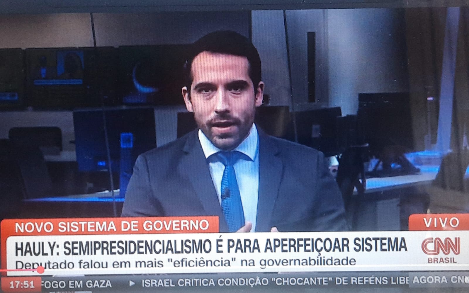 Hauly: Semipresidencialismo é para aperfeiçoar sistema |