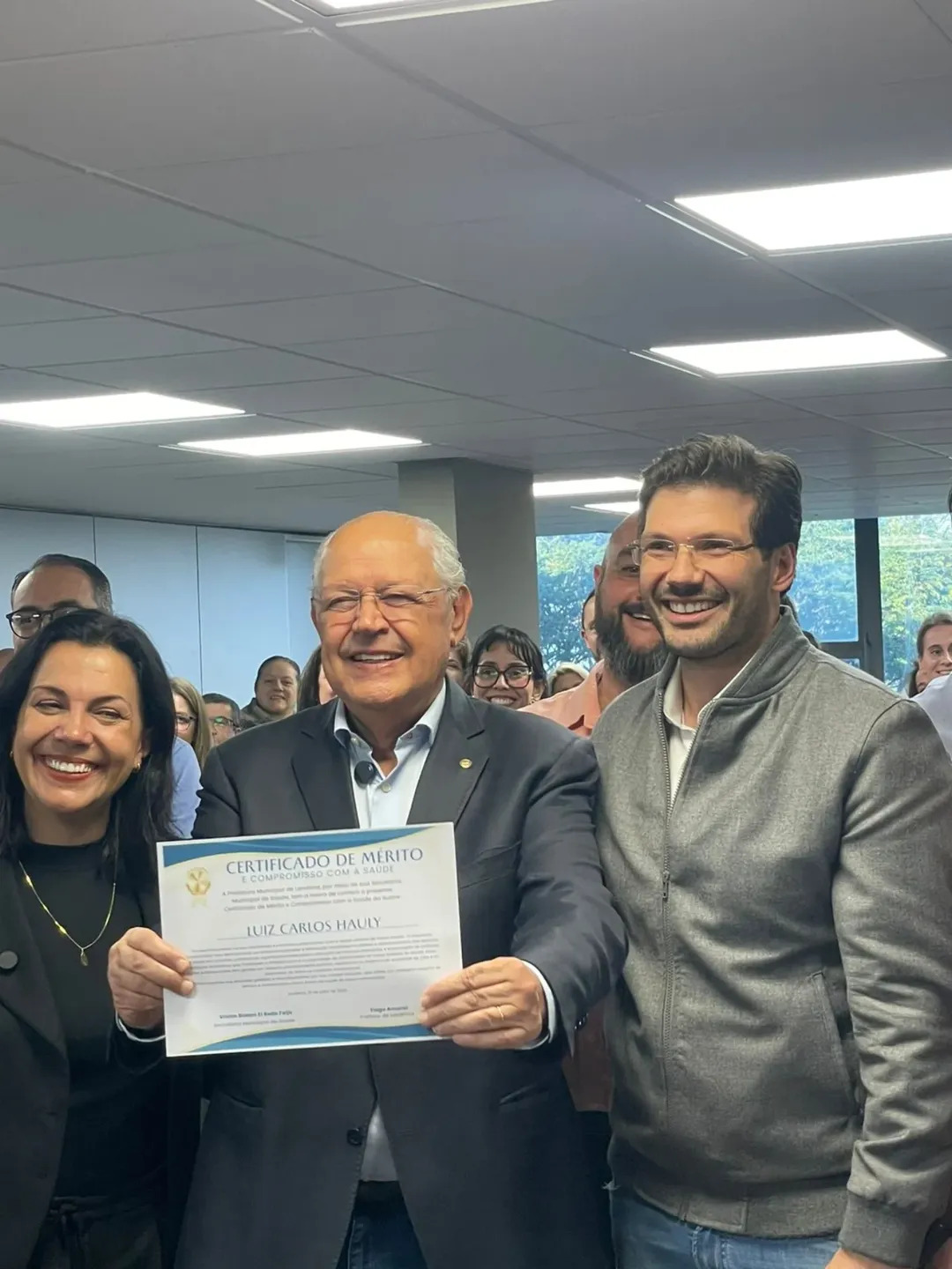 Em solenidade na Prefeitura de Londrina, Hauly é aclamado “O Deputado da Saúde”