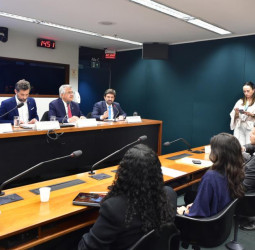 A destruição das famílias brasileiras pelas "Bets", as plataformas de apostas on line