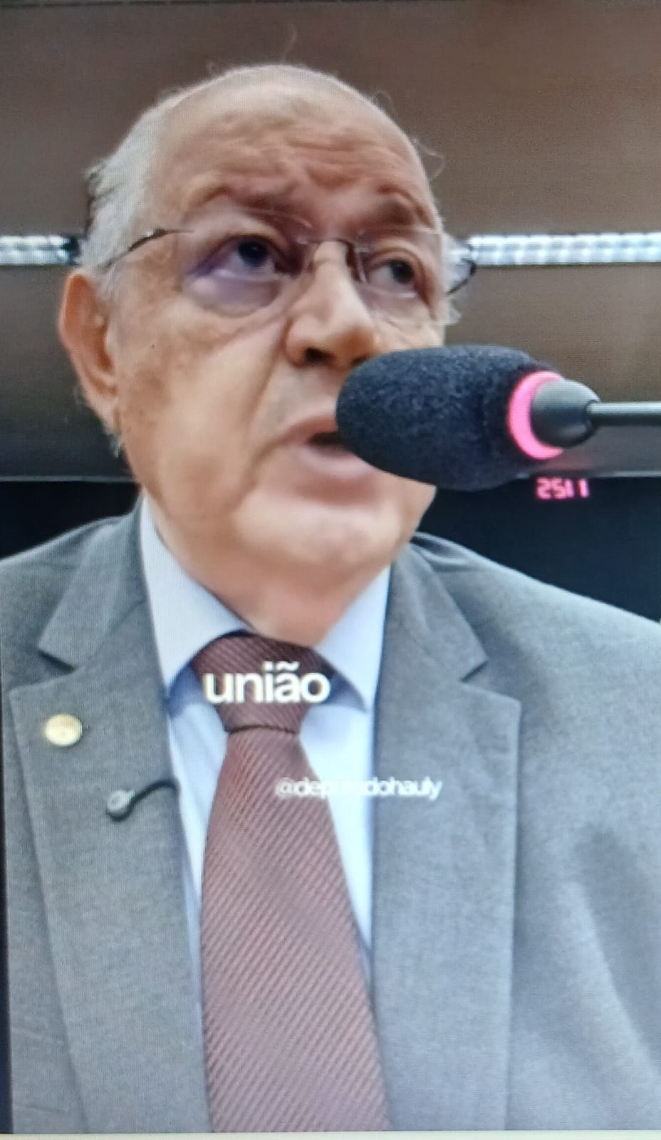 Chega de juros! Despesa pública no Brasil