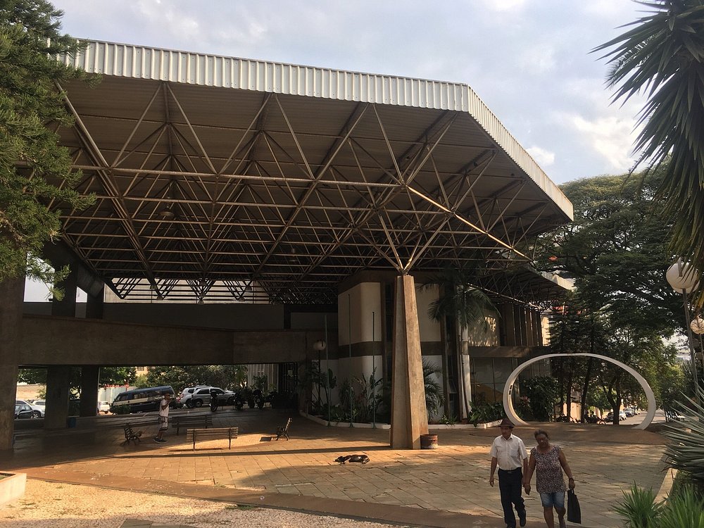 Deputado homenageia Museu Histórico de Cambé e apresenta projeto para reconhecê-lo como Patrimônio do Paraná