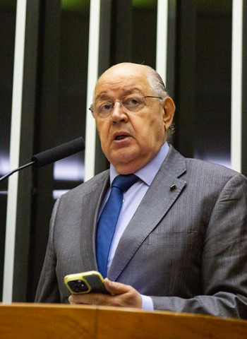 Ex-relator da reforma tributária quer antecipar IBS; governo é contra